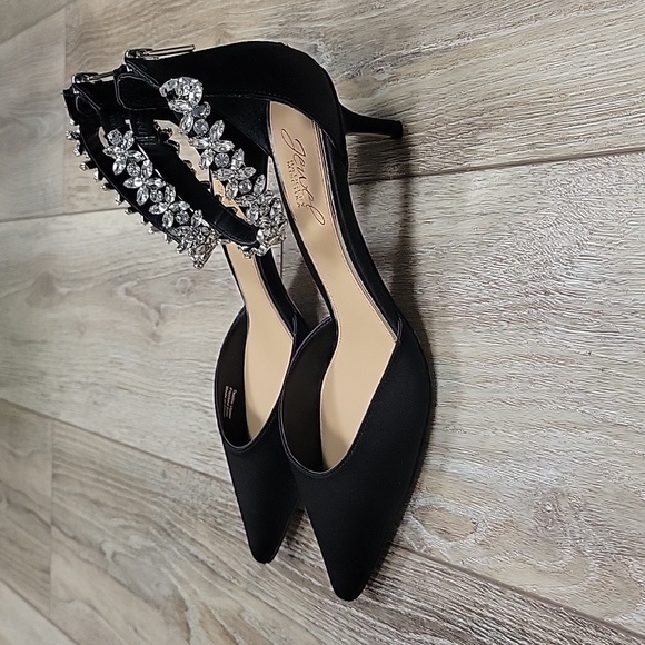 Jewel Badgley Mischka Size 7 1/2 Robles Kitten Heel Evening Pumps in Black NEW - Picture 6 of 10